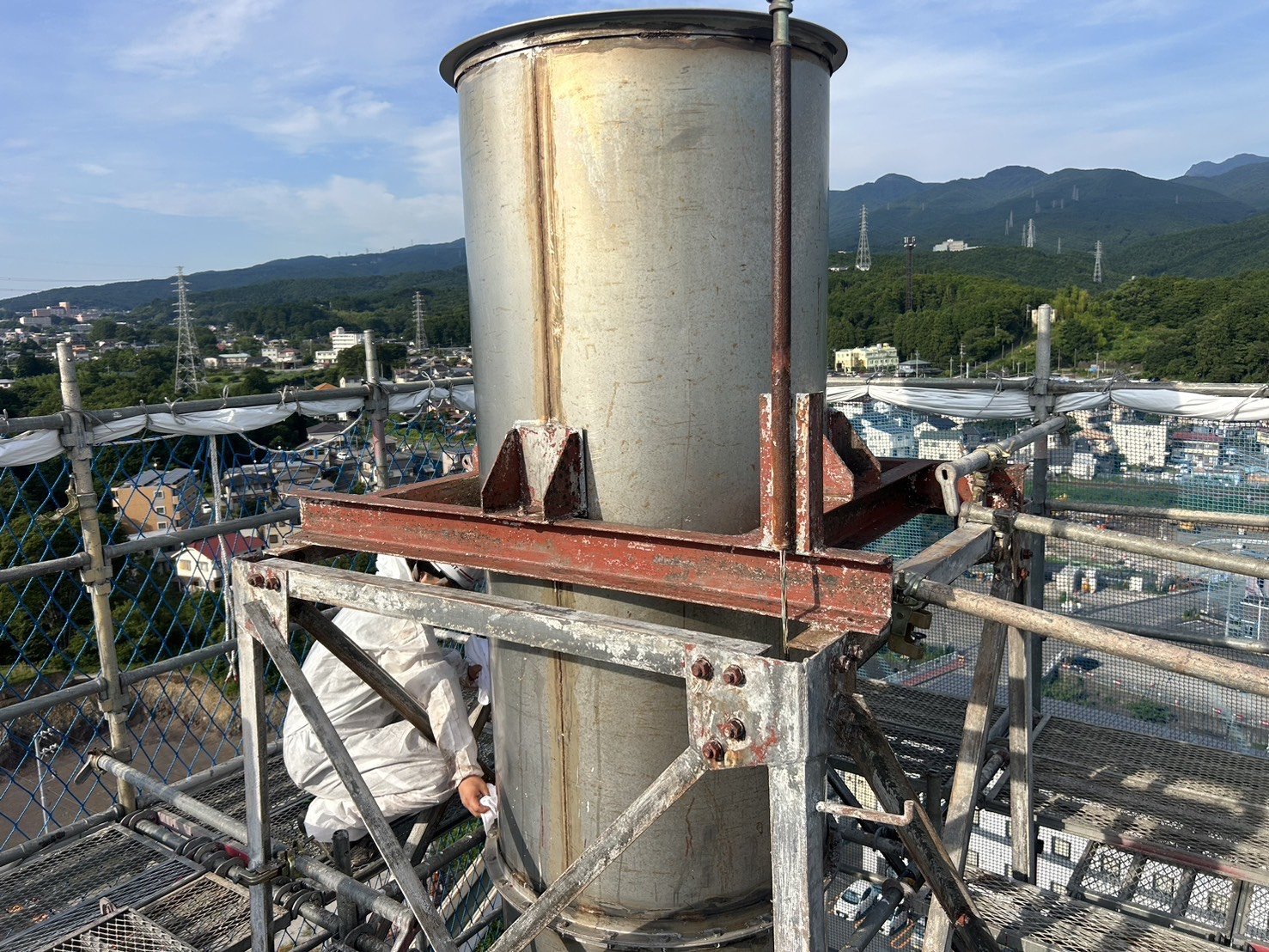静岡県裾野市／工場煙突／アスベスト工事の施工写真