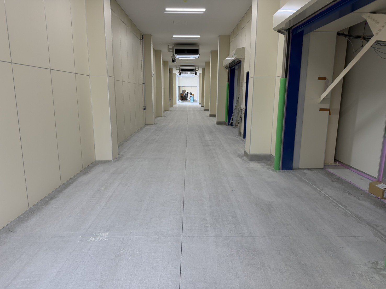 群馬県伊勢崎市／精密工場／研削工事の施工写真